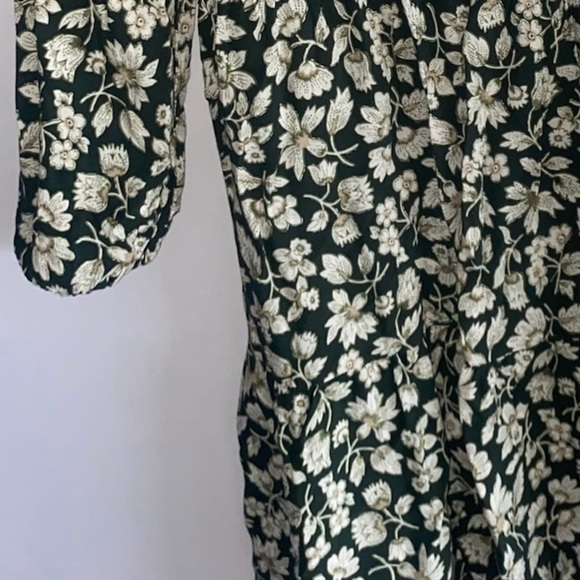 Old Navy Green Floral Long Sleeve Dress - Picture 9 of 9